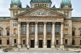 Eingangsportal Bundesverwaltungsgericht in Leipzig Peter Eichler Fotografie