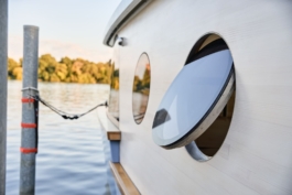 Slow01 Flussboot / TNPX Designer Peter Eichler Fotografie